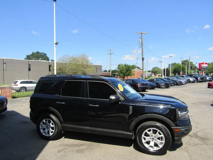 BLACK, 2022 FORD BRONCO SPORT Image 5