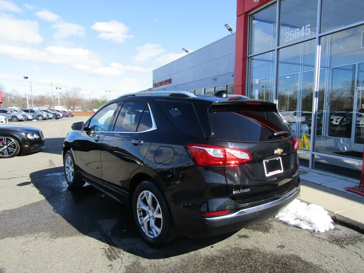 BLACK, 2018 CHEVROLET EQUINOX Image 2