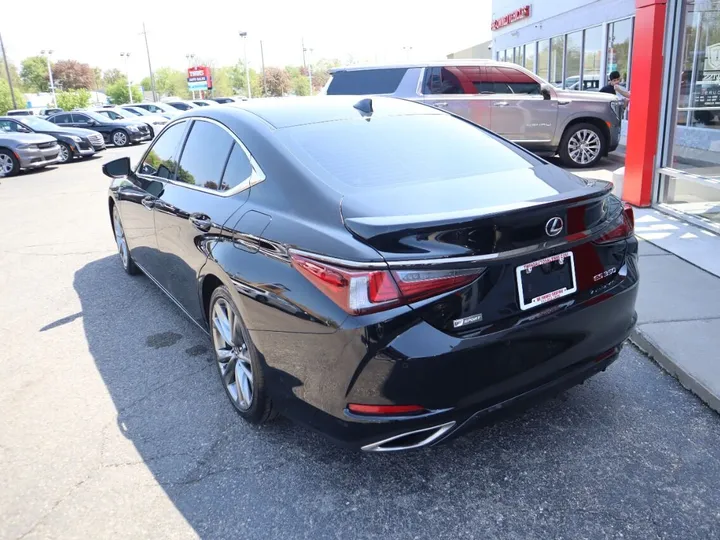 BLACK, 2020 LEXUS ES Image 8