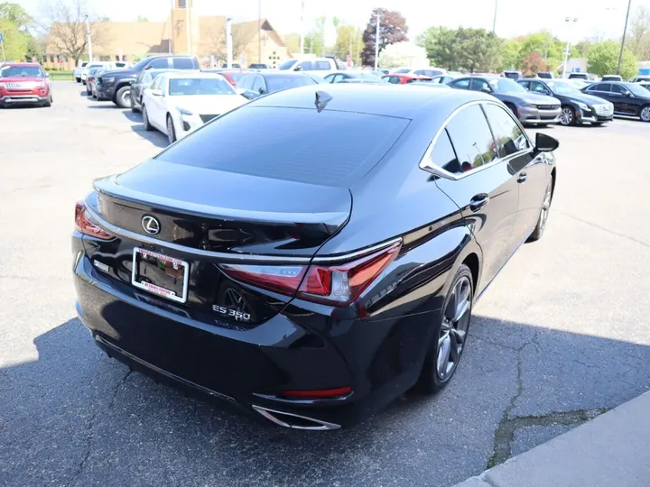 BLACK, 2020 LEXUS ES Image 6