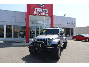 Silver, 2014 JEEP WRANGLER Image 9