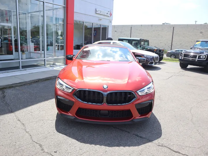 ORANGE, 2020 BMW M8 Image 3