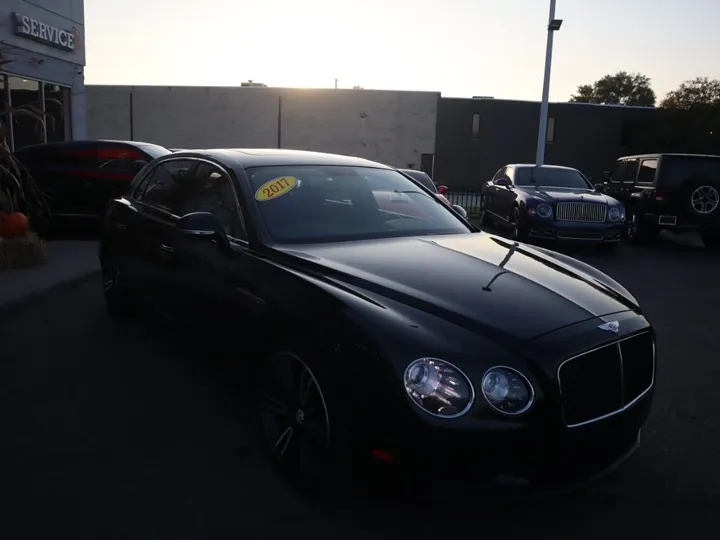 BLACK, 2017 BENTLEY FLYING SPUR Image 4