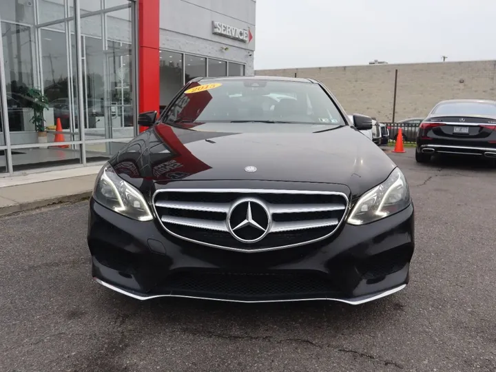 BLACK, 2015 MERCEDES-BENZ E-CLASS Image 3