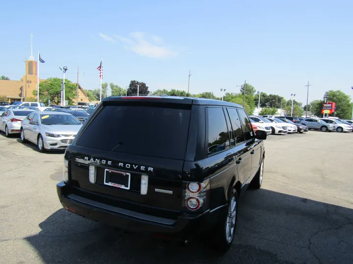 BLACK, 2010 LAND ROVER RANGE ROVER Image 6