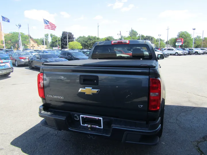 GRAY, 2015 CHEVROLET COLORADO CREW CAB Image 6