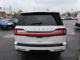 White, 2020 LINCOLN NAVIGATOR Thumnail Image 7