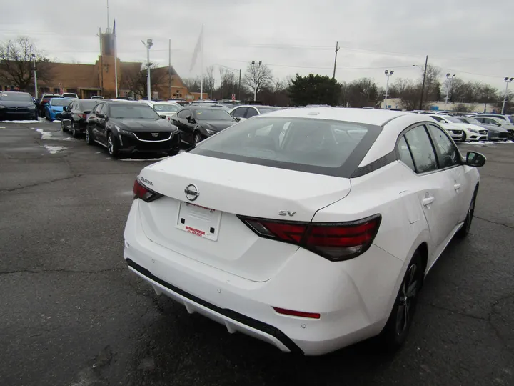 WHITE, 2023 NISSAN SENTRA Image 6