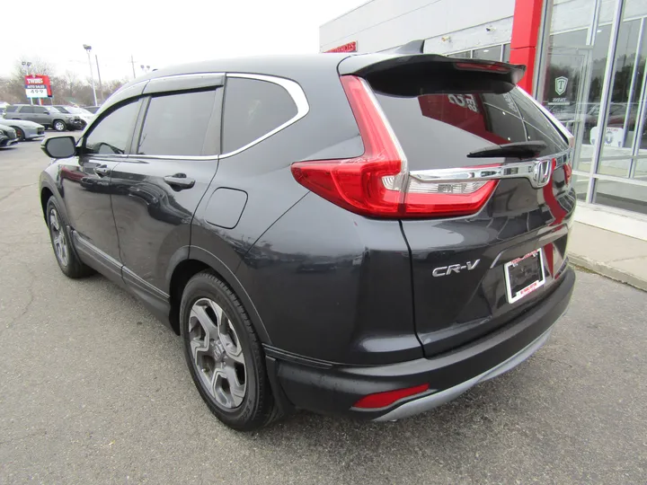 GREY, 2018 HONDA CR-V Image 8