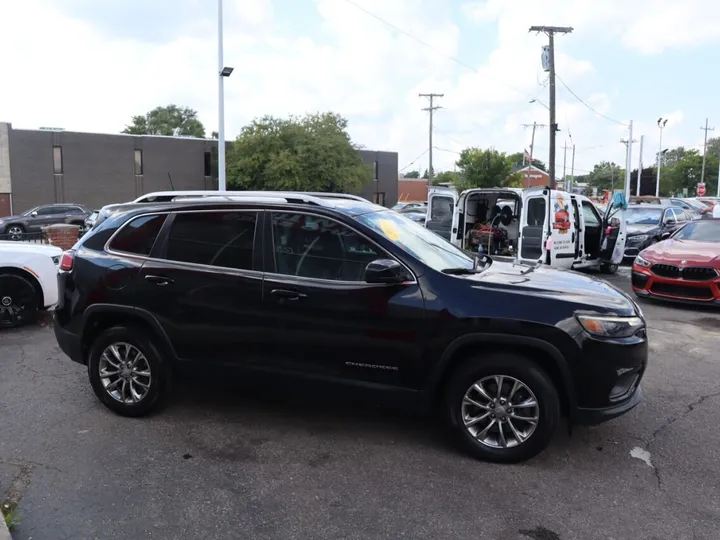 Black, 2020 JEEP CHEROKEE Image 5