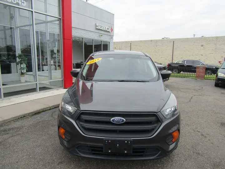 GRAY, 2018 FORD ESCAPE Image 3