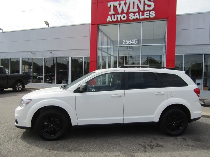 WHITE, 2019 DODGE JOURNEY Image 1