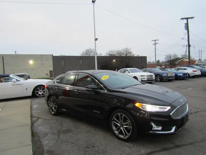 BLACK, 2019 FORD FUSION Image 4