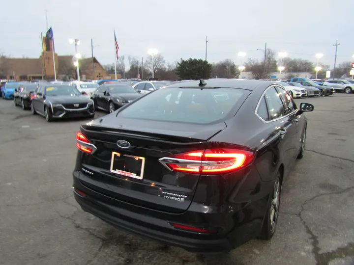 BLACK, 2019 FORD FUSION Image 5