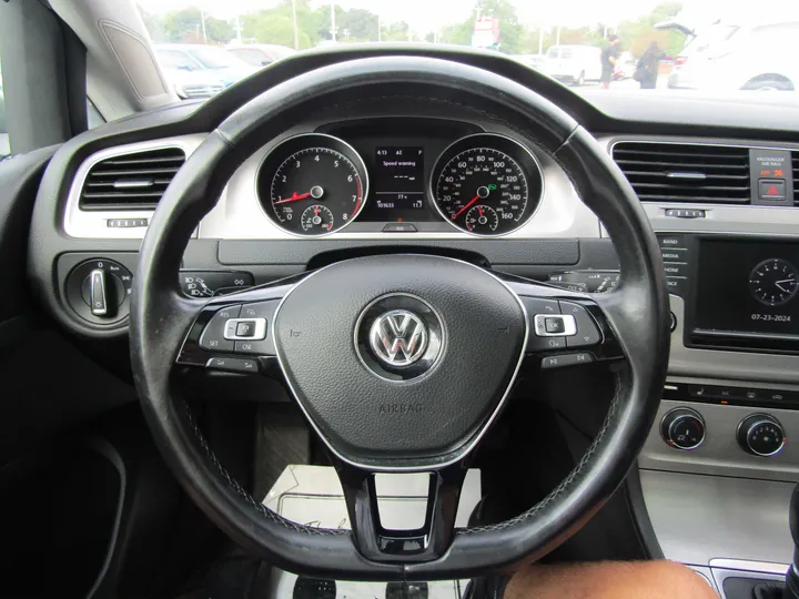 SILVER, 2016 VOLKSWAGEN GOLF SPORTWAGEN Image 12