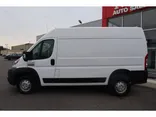 WHITE, 2021 RAM PROMASTER CARGO VAN Thumnail Image 1