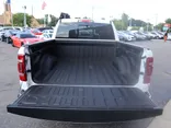 WHITE, 2021 RAM 1500 CREW CAB Thumnail Image 7