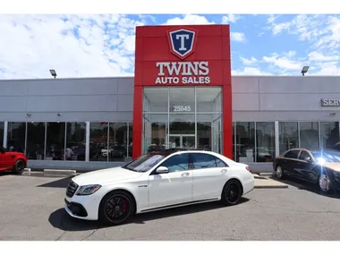 WHITE, 2018 MERCEDES-BENZ MERCEDES-AMG S-CLASS Image 3