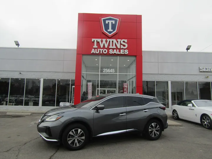 GREY, 2019 NISSAN MURANO Image 1