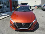 ORANGE, 2021 NISSAN ALTIMA Thumnail Image 3