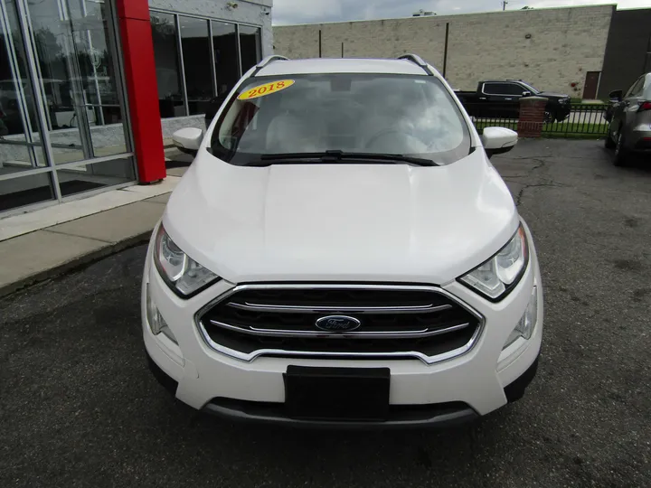 WHITE, 2018 FORD ECOSPORT Image 3