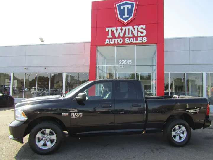 BLACK, 2019 RAM 1500 CLASSIC QUAD CAB Image 2