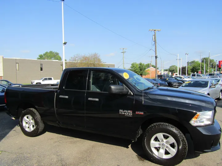 BLACK, 2019 RAM 1500 CLASSIC QUAD CAB Image 5