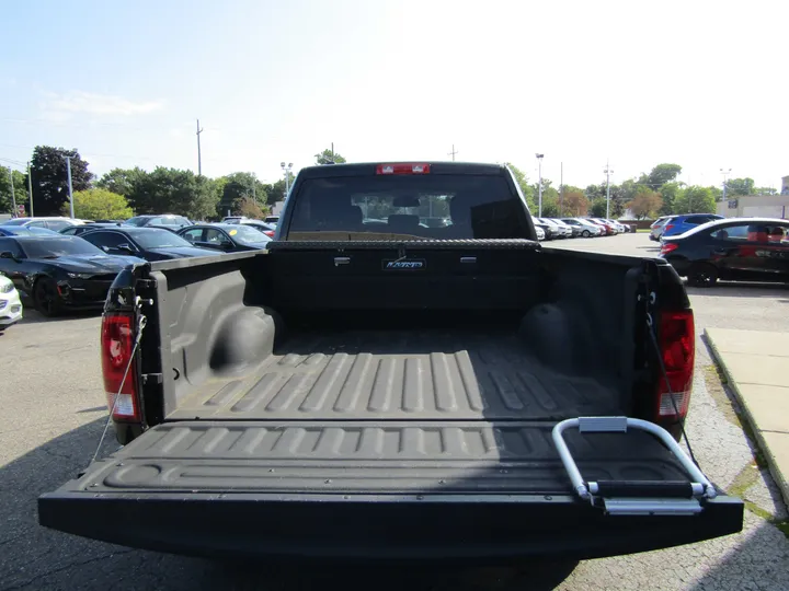 BLACK, 2019 RAM 1500 CLASSIC QUAD CAB Image 7