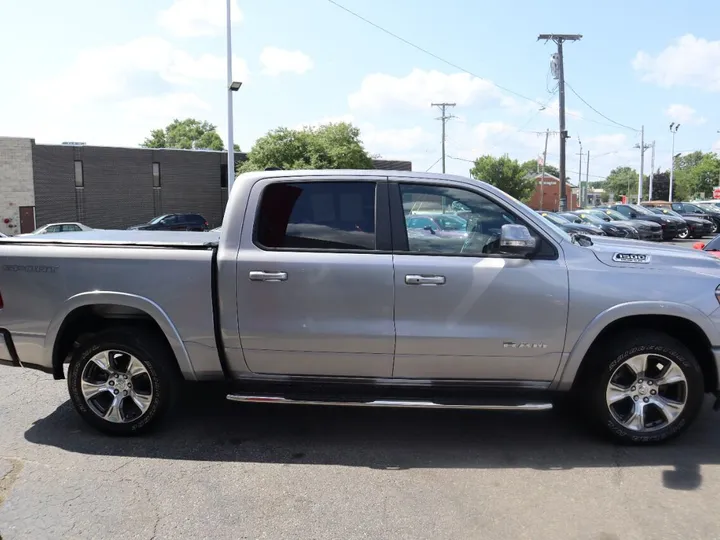 GRAY, 2022 RAM 1500 CREW CAB Image 5