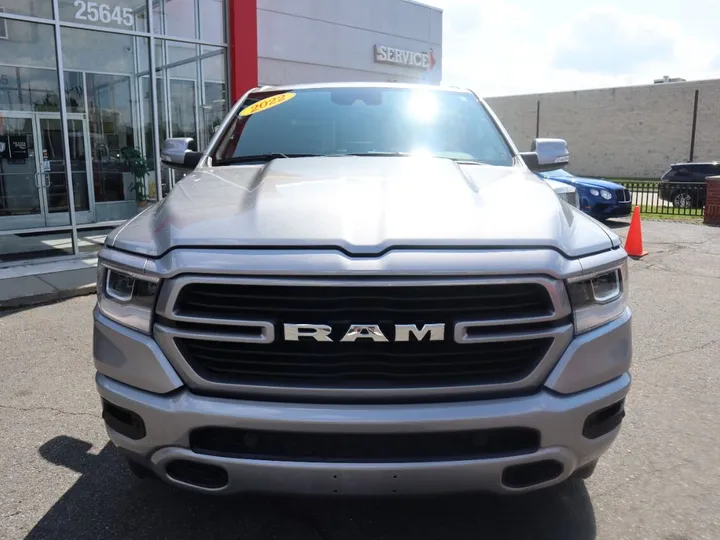 GRAY, 2022 RAM 1500 CREW CAB Image 3