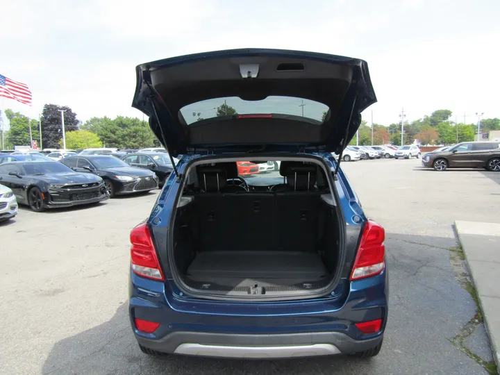 BLUE, 2019 CHEVROLET TRAX Image 7