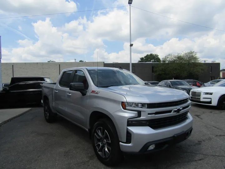 SILVER, 2019 CHEVROLET SILVERADO 1500 CREW CAB Image 4