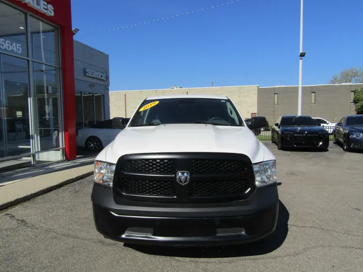 WHITE, 2019 RAM 1500 CLASSIC QUAD CAB Image 3