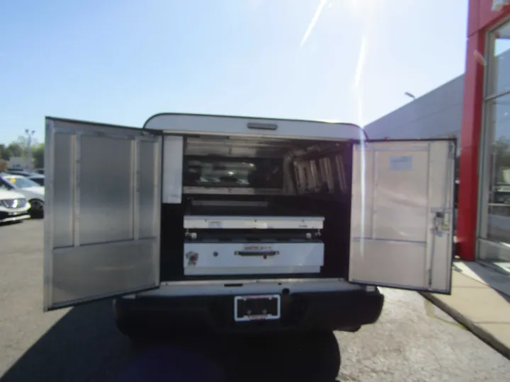 WHITE, 2019 RAM 1500 CLASSIC QUAD CAB Image 7