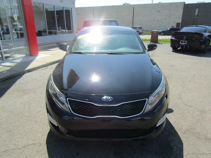 BLACK, 2015 KIA OPTIMA Image 3