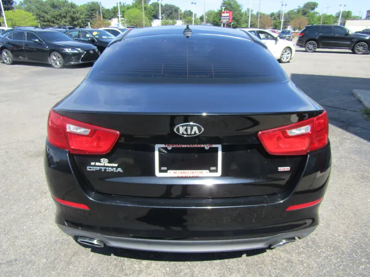 BLACK, 2015 KIA OPTIMA Image 7