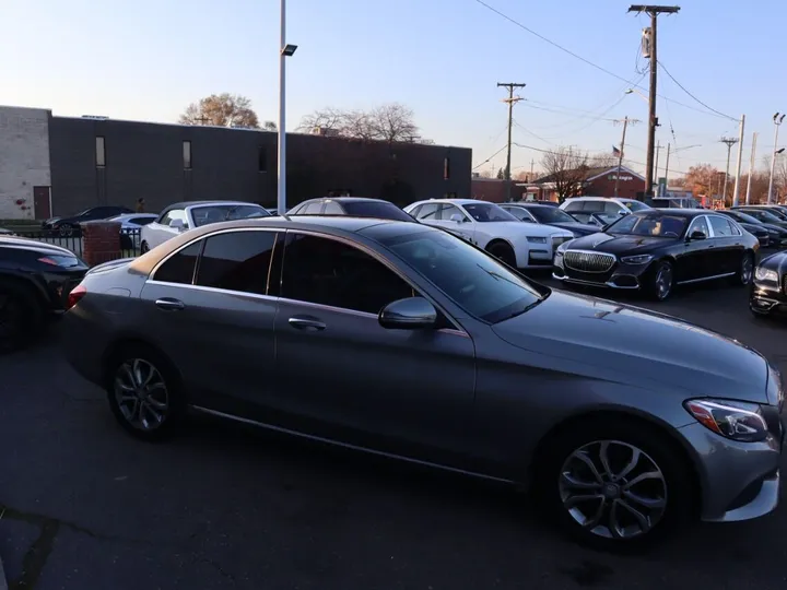 GRAY, 2016 MERCEDES-BENZ C-CLASS Image 5