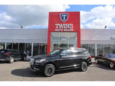 BLACK, 2019 LINCOLN NAVIGATOR Image 4