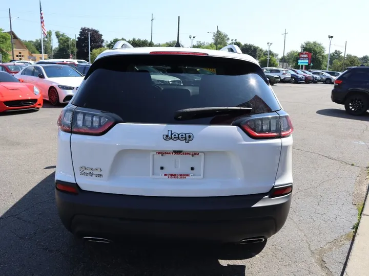 White, 2020 JEEP CHEROKEE Image 6