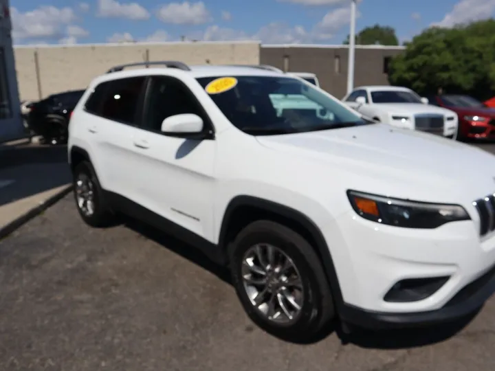 White, 2020 JEEP CHEROKEE Image 4