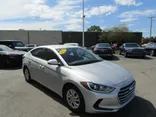 SILVER, 2018 HYUNDAI ELANTRA Thumnail Image 4