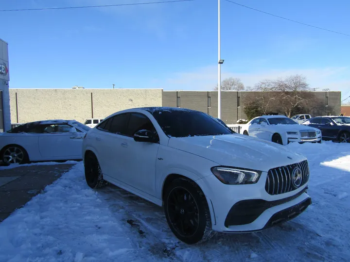 WHITE, 2021 MERCEDES-BENZ MERCEDES-AMG GLE COUPE Image 4