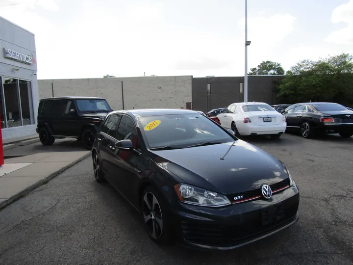 GRAY, 2017 VOLKSWAGEN GOLF GTI Image 4