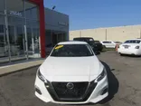 WHITE, 2020 NISSAN ALTIMA Thumnail Image 3