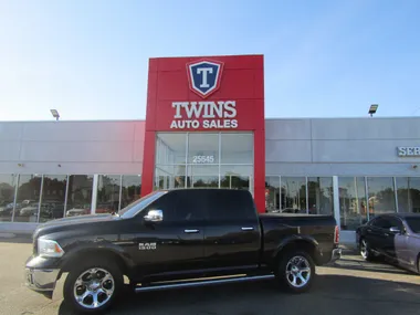 BLACK, 2016 RAM 1500 CREW CAB Image 