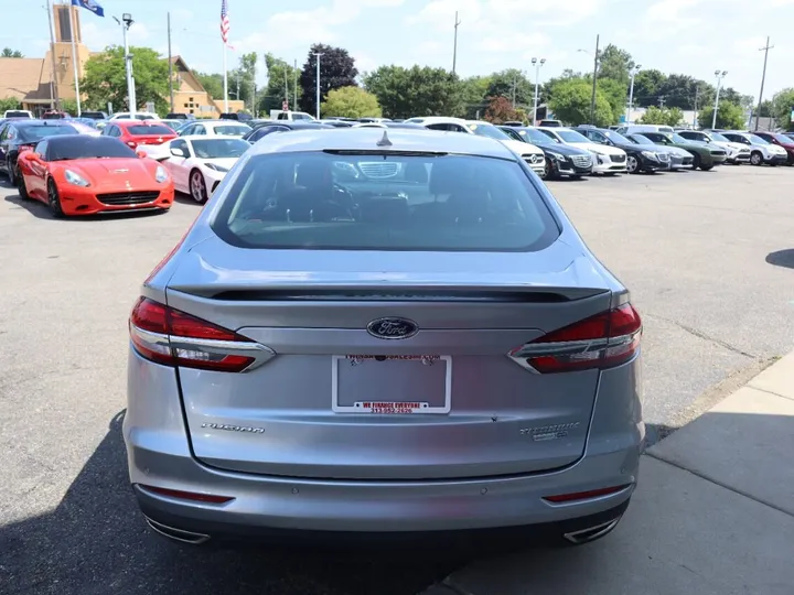 Silver, 2020 FORD FUSION Image 6