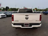 WHITE, 2021 RAM 1500 CREW CAB Thumnail Image 7