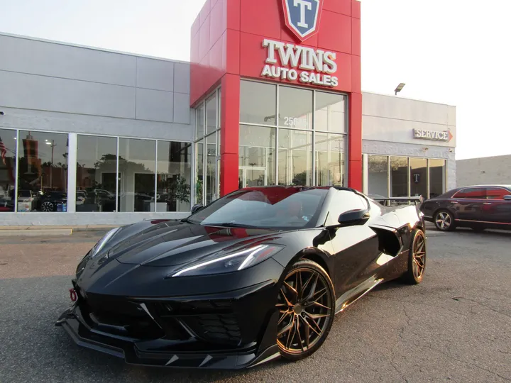 BLACK, 2022 CHEVROLET CORVETTE Image 1