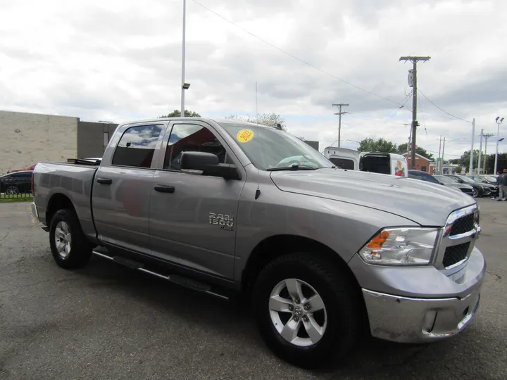 SILVER, 2022 RAM 1500 CLASSIC CREW CAB Image 3