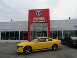 YELLOW, 2017 DODGE CHARGER Thumnail Image 1